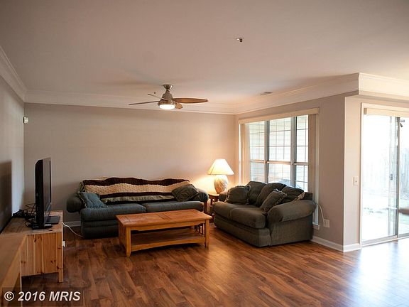 5th image of 2808 Emma Lee St APT 101