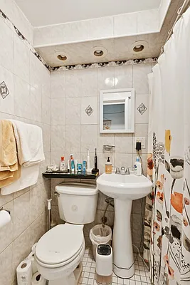 Rented by Corcoran | media 20