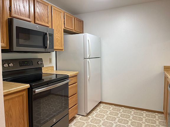 5th image of 10501 8th Ave NE APT 425