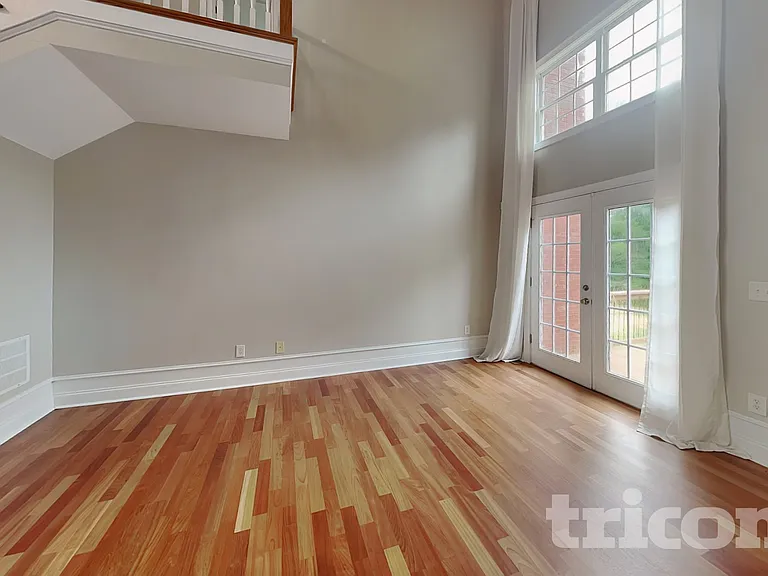 15 Magnolia Dr — Photo 3