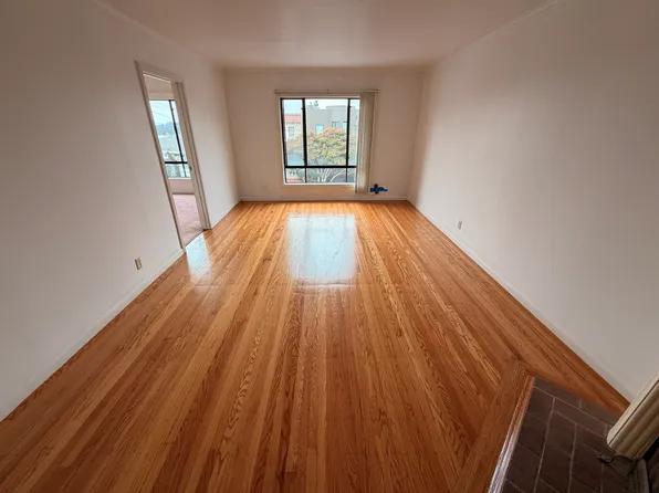 339 Moraga St #1, San Francisco, CA 94122