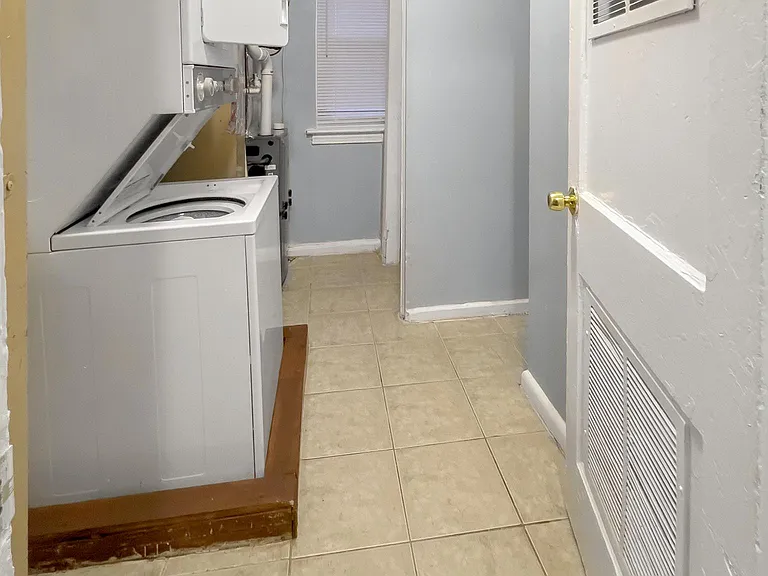 Forrester St SW — Photo 18