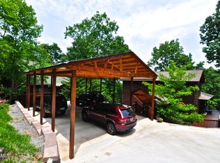 3103 Perry Circle Ln, Sevierville, TN 37862