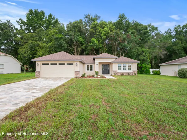 8001 Epworth Dr, Brooksville, FL 34601
