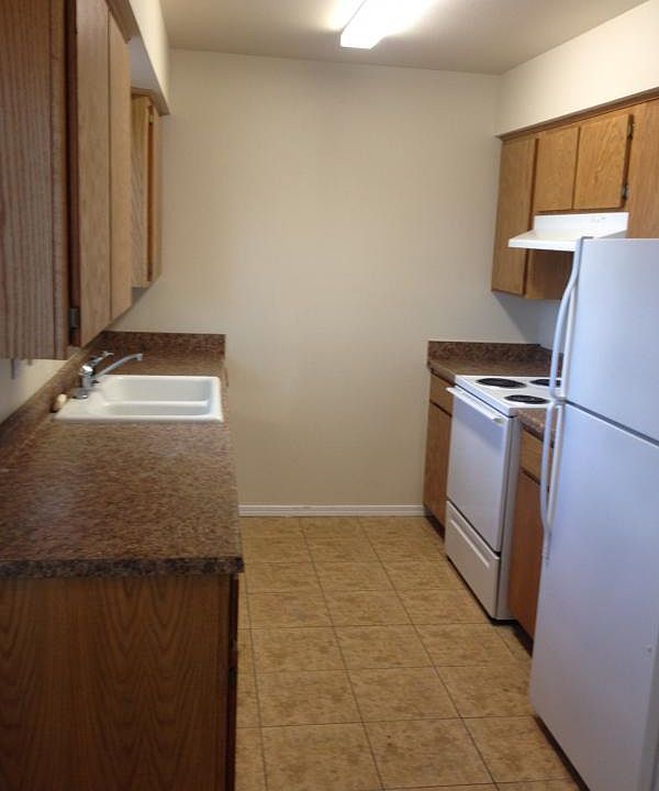2nd image of 4140 E Dwight Way APT 201
