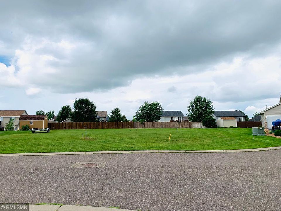2nd image of 18328 Fair Meadows Cir