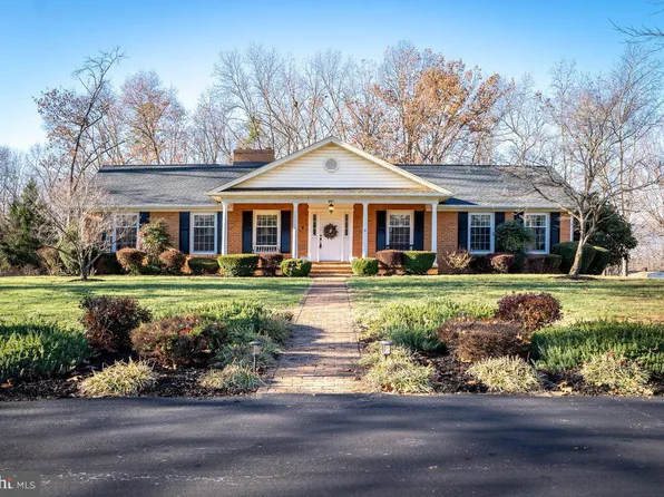 207 Circle View Rd, Luray, VA 22835