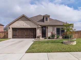 2210 Moon Dance Ln, Midlothian, TX 76065
