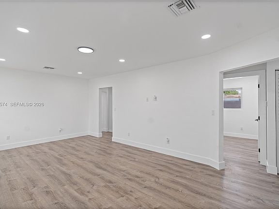 5th image of 2441 NW 181st Ter