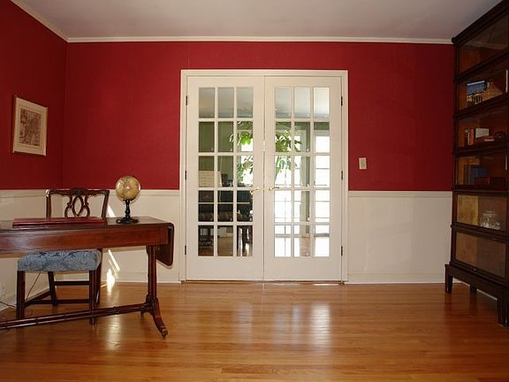 Formal Dining Rm
