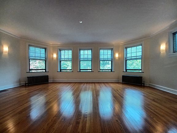 Octagonal living room