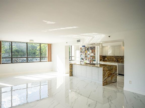 4th image of 11113 Biscayne Blvd #251