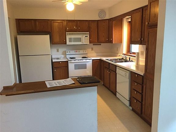 5th image of 724 N 6th Avenue Cir