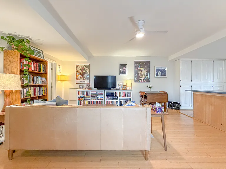 9 Tate St #1 — Photo 7