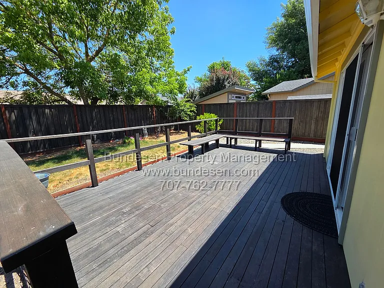 5266 Evonne Ave — Photo 16