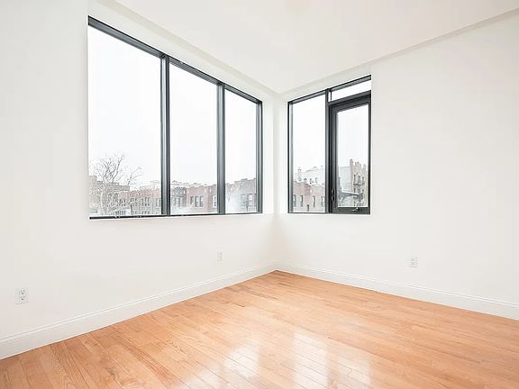 4th image of 33-19 Broadway #3A