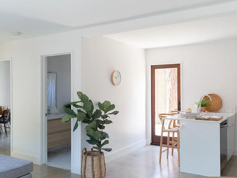 5525 Media Dr #1 — Photo 8
