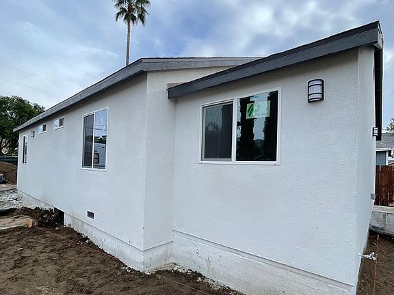3rd image of 7500 Lynwood Way