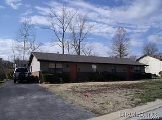 Camelot Dr, Collinsville, IL 62234