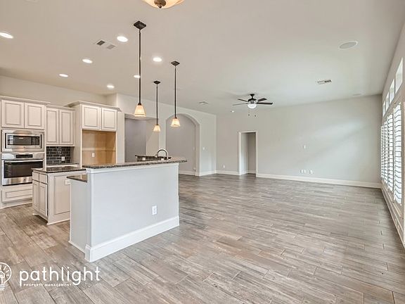 5th image of 15211 Foxwood Arbor Ln