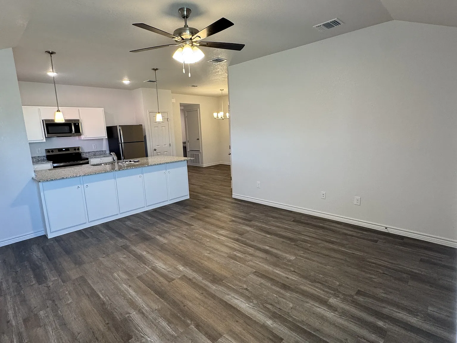 5808 McGregor Loop - A — Photo 4
