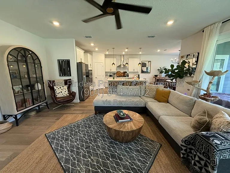 1127 Brook Forest Dr — Photo 5