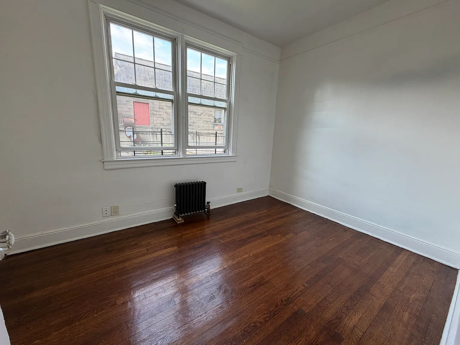 2314 Barnes Ave — Photo 3