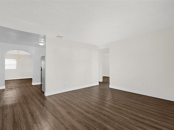 5th image of 1804 Riley Ave