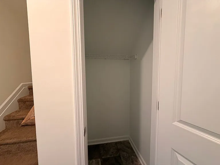 948 Brentwood Park Ln — Photo 24