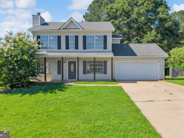 136 Calico Loop, Grantville, GA 30220
