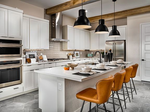 Trilogy Sunstone Latitude Model Kitchen
