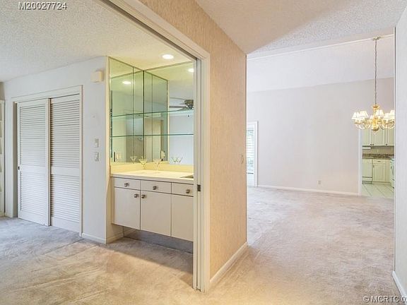 3rd image of 2776 SW Willowood Cir