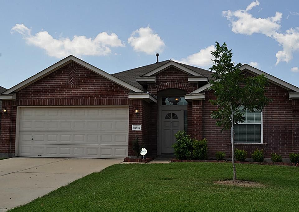 Great family home, 18218 Eton Ridge