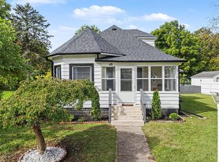 110 Vine St, Gobles, MI 49055
