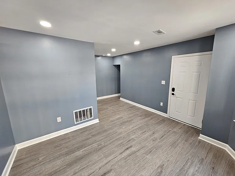 2647 N Charles St #1 — Photo 18