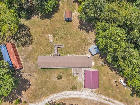 3rd image of 23419 Quiet Hollow Rd