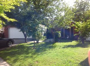 523 Larry Dr, Irving, TX 75060