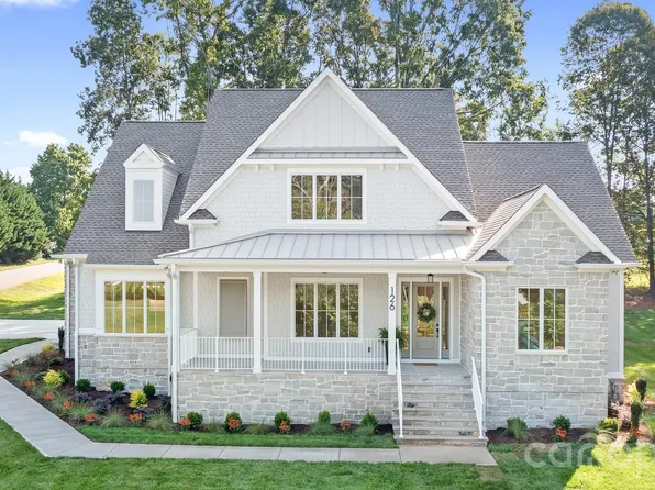 126 Manorly Ln, Mooresville, NC 28115