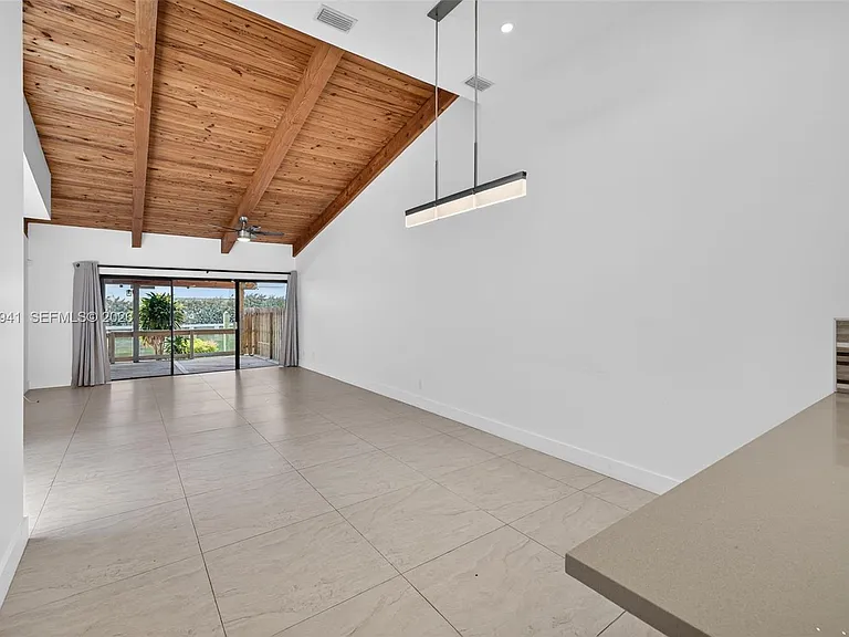 2619 S Parkview Dr — Photo 31