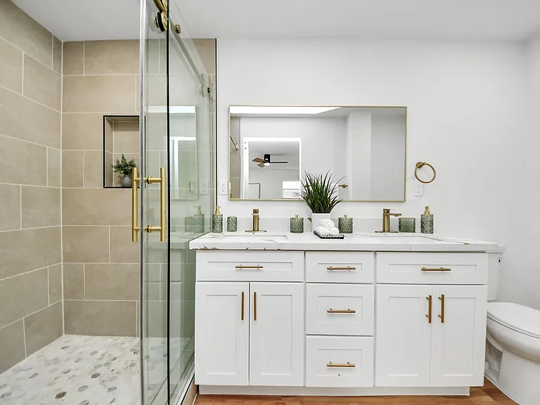 6249 Locke Ln — Photo 48