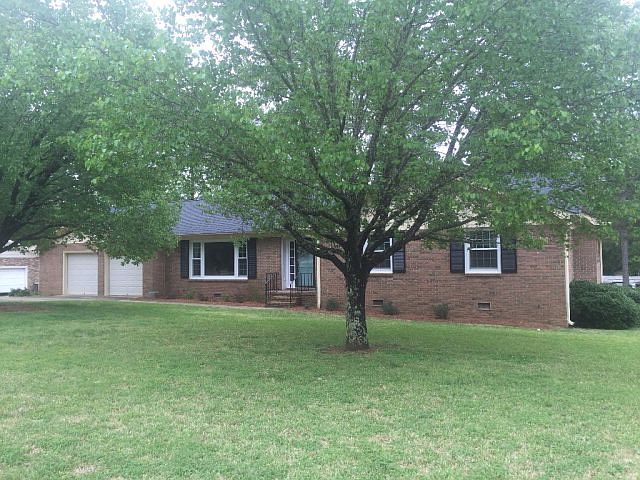 1st image of 106 Chatham Dr