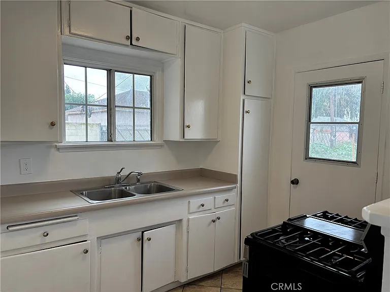 7224 1/4 Florence Ave — Photo 7