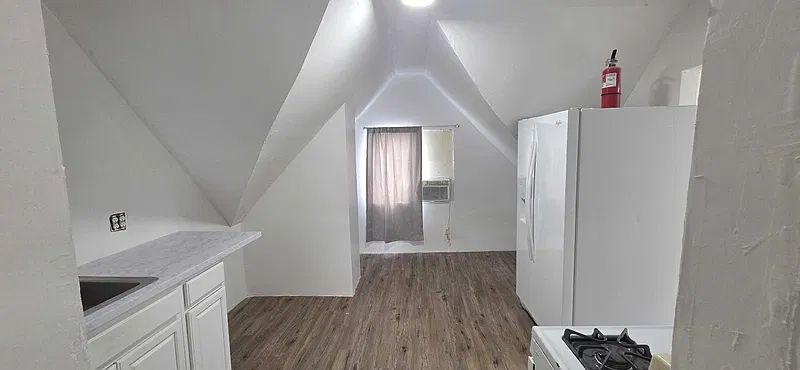2 bed, 1.0 bath, 850 sqft, $1,150 — Photo 4