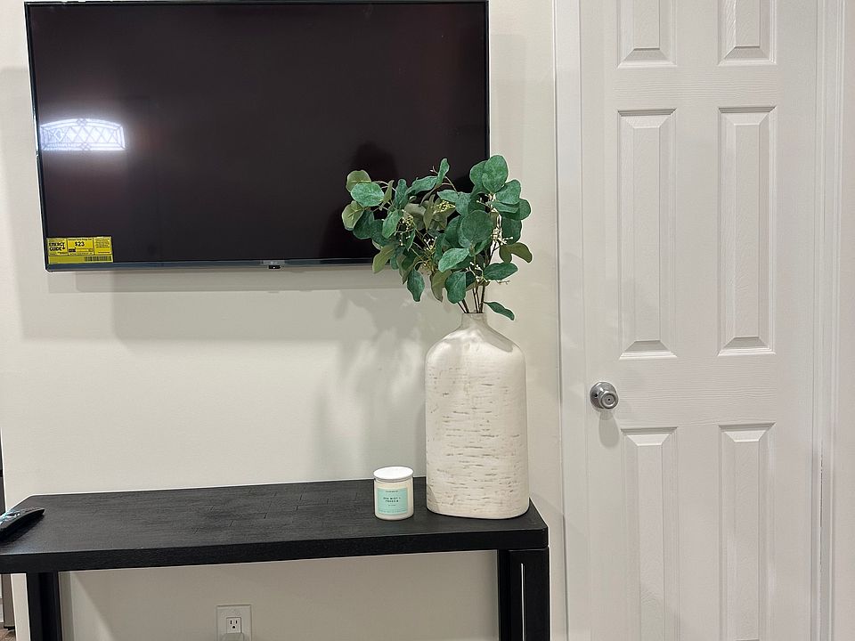 2nd image of 6119 Clarkson Ave