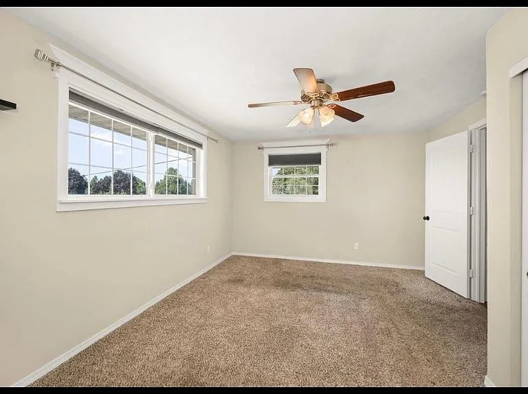 5820 N Moore St — Photo 16