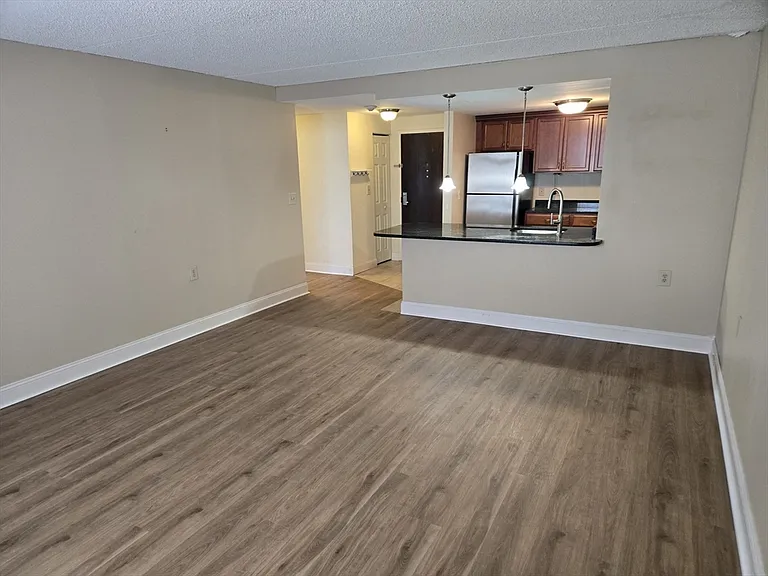 20-30 Daniels St #607 — Photo 11