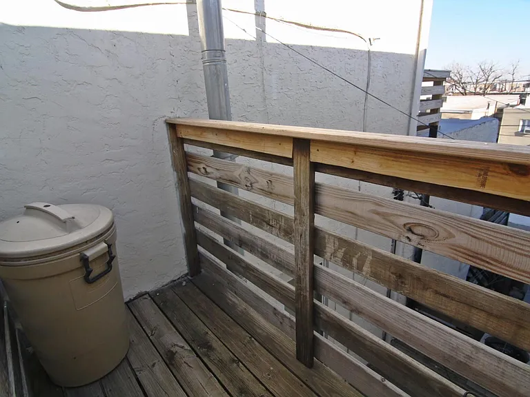 1527 S Broad St #3-R — Photo 15