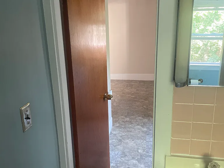 30 Auburn St #2 — Photo 10