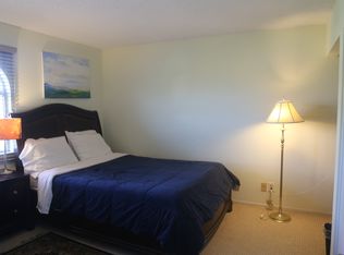 3211 Dos Palos Dr, Los Angeles, CA 90068