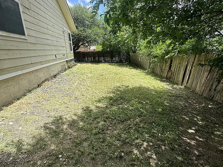 7994 Wayside Trl — Photo 12